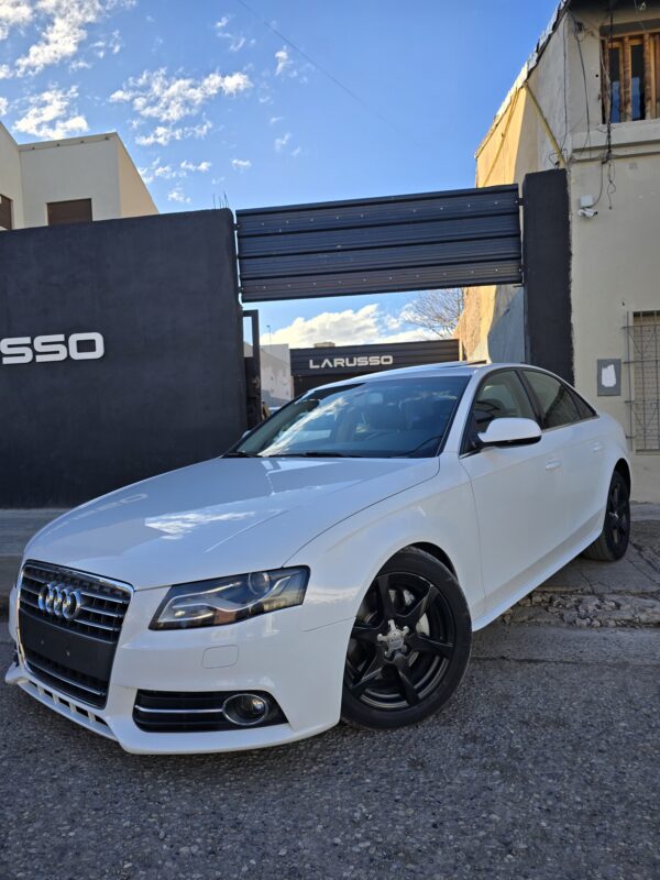 A4 2.0T AMBITION - 2011