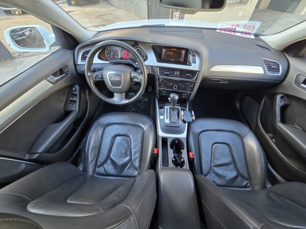 A4 2.0T AMBITION - 2011 - Image 6