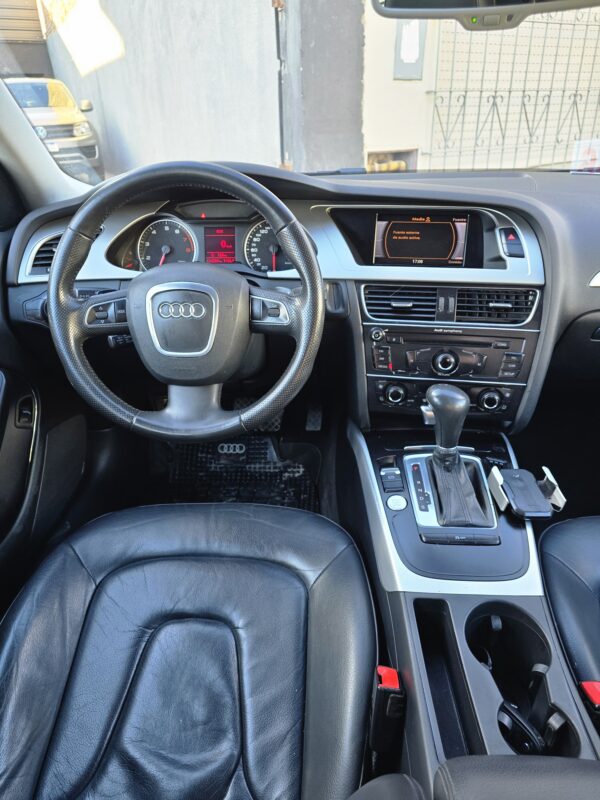 A4 2.0T AMBITION - 2011 - Image 4