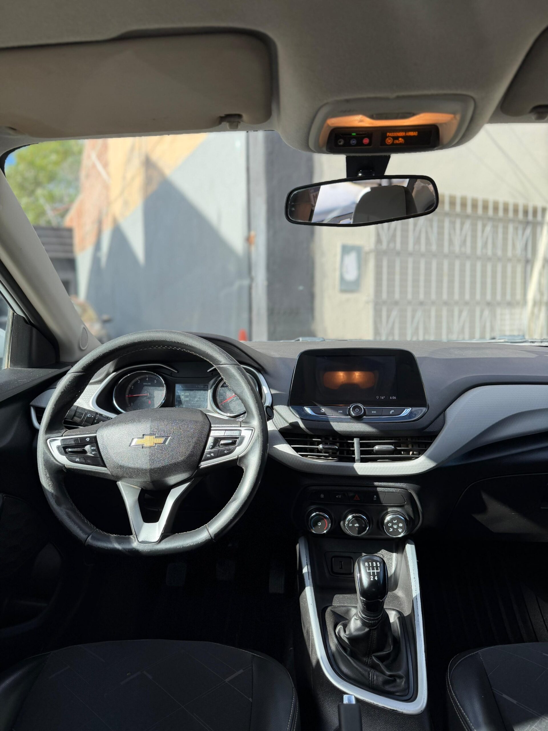 ONIX 1.0T PREMIER - 2020 - Image 3